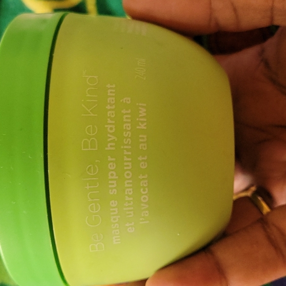 Shampoo - Picture 2 of 2